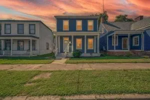 West High 3BR Private Backyard Petersburg Gem - Technical Center Heliport