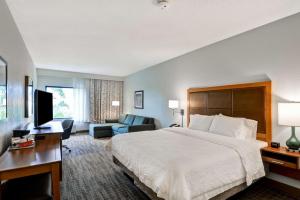 Deluxe King Room - Non-Smoking room in Hampton Inn Palm Beach Gardens