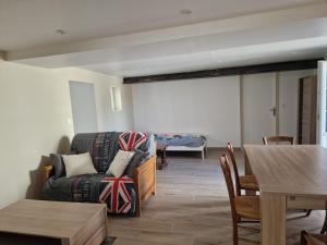 Maisons de vacances Logement independant et amenage au calme : photos des chambres