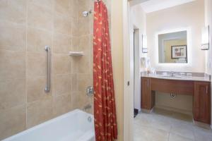 King Suite with Accessible Tub - Mobility and Hearing Access/Non-Smoking room in Homewood Suites by Hilton Yuma
