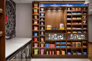 Hampton Inn & Suites West Haven