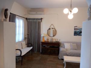 Nikos Asklipios Paros