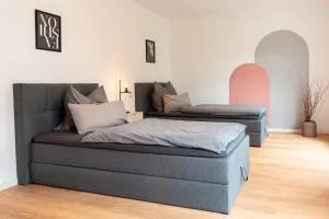 Studio THREE / Wifi / Netflix / 3 getrennte Betten - Frankenberg