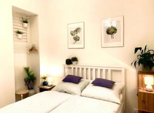 Gallys Apartment Lounge