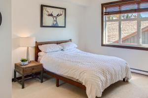 The Crescent 201 by Okanagan Premier