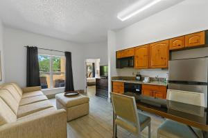 Scottsdale upgraded 1 bd 1 ba 2 Queen Beds