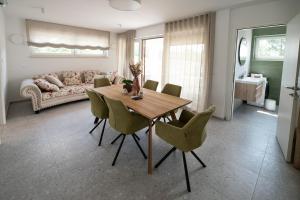 Apartments Kras 24 with Pool 