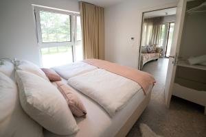 Apartments Kras 24 with Pool