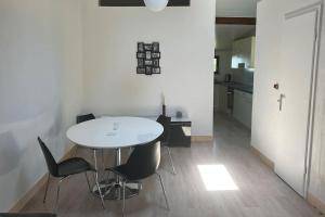 Appartements Apartment in Alsace 300m from Switzland : photos des chambres