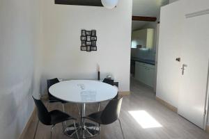 Appartements Apartment in Alsace 300m from Switzland : photos des chambres
