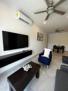 RelaxConect-Freeparking-FastWIFI