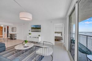 Luxurious private unit with parking