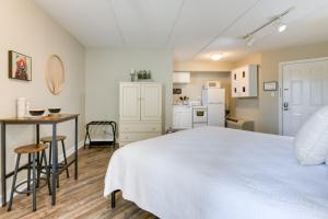 Gatlinburg Studio, Walk to Downtown!