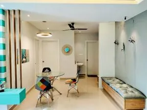 BRAND NEW ULTRA-MODERN SEAVIEW APARTMENT IN OMR! - Siruseri