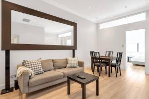 Simply Sydney City Living off Wharf Roadway