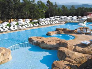Maisons de vacances Villa in Fayence with Private Pool & Bubble Bath : photos des chambres