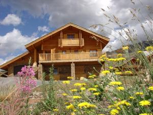 Chalets Chalet with fireplace in Alpe d'Huez : photos des chambres