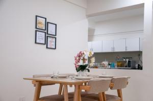 Five H Family Service Apartment