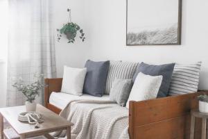 9 Palms Boutique Condos