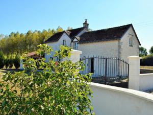 Maisons de vacances Gite Rilly-sur-Vienne, 4 pieces, 6 personnes - FR-1-381-481 : photos des chambres