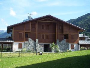 Grand appartement 6 pièces, 9 pers, à 800m centre de Morzine, WiFi, parking - FR-1-754-12