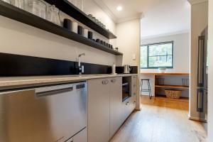 Kaya Lombo I Private Properties