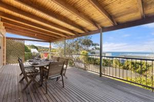 Absolute Blue by Experience Jervis Bay