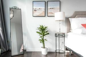 Downtown 1 Bedroom Water View Condo