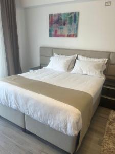 White Tower Studio Mamaia 807