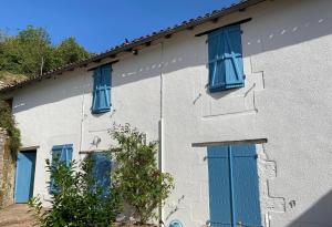 Maisons de vacances Au coeur de Charroux : photos des chambres