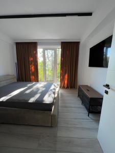 Apartament 3 camere Vila Cristal