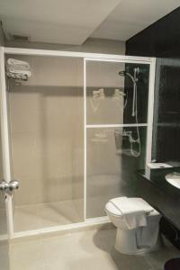 Shower, Hotel Sentral Riverview Melaka in Malacca