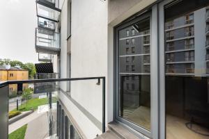 Varsovia Comfort 204 by BookingHost