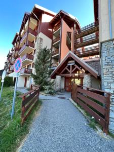 Appartements Chaleureux logement pieds des pistes Valmeinier 1800 - Vue Montagne - 6 personnes : photos des chambres