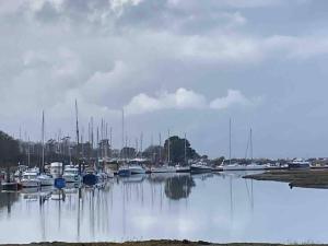 Pretty coastal victorian cottage in Yarmouth IOW