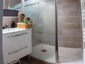 Appartement 5 pers à Saint-Lary avec WiFi - FR-1-296-460