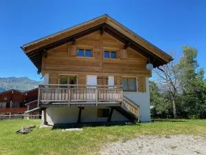 Chalet 8 pers. au pied des pistes avec parking à 50m des remontées mécaniques - FR-1-733-2 - 于日讷