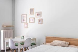 Private Voula Beach Suite