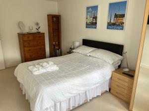 Hampton Vale, Peterborough Lakeside Large Double bedroom with own bathroom