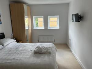 Hampton Vale, Peterborough Lakeside Large Double bedroom with own bathroom