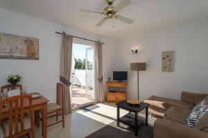 Tetuan 31 Oasis Properties