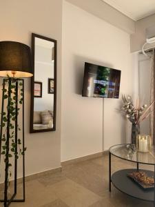 Acropolis Hill Apartment