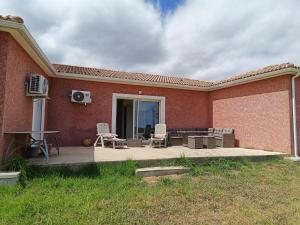 Villas Cas'Annielie, Spacieuse villa, Plage a 500 metres, 10 couchages, 2 terrasses, Clim, Wifi, Parking prive gratuit, Linge fourni, Menage compris : photos des chambres