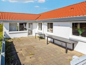 8 person holiday home in Frøstrup-By Traum