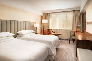 Deluxe Twin Non Smoking, Guest room, 2 Twin/Single Bed(s) room in Sheraton Zagreb Hotel