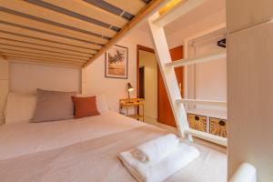 1a linea playa, balcon & piscina