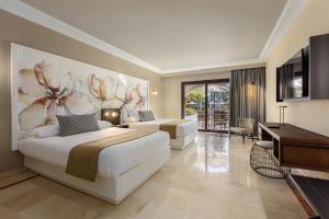 Unique Club at Lopesan Costa Meloneras Resort