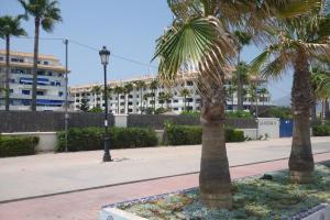 Beachfront 3 Bed Apt San Luis De Sabinillas