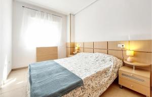 Gorgeous Apartment In Oropesa Del Mar