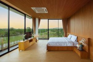 Krajokkaew mouthten khao yai